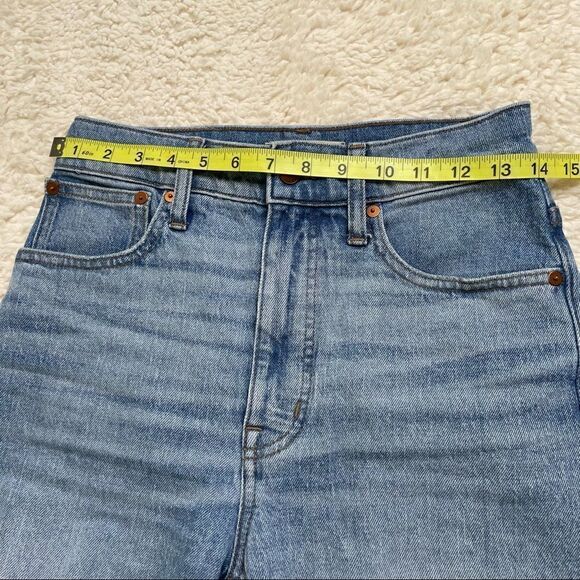 Madewell Distressed PVJ Straight jean in size 25 in Reinhart Wash - Picture 11 of 16